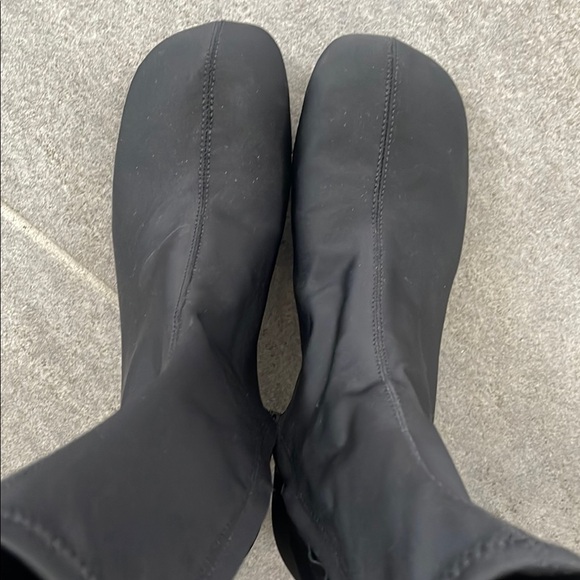 Zara Black Heeled Boots - Picture 2 of 3